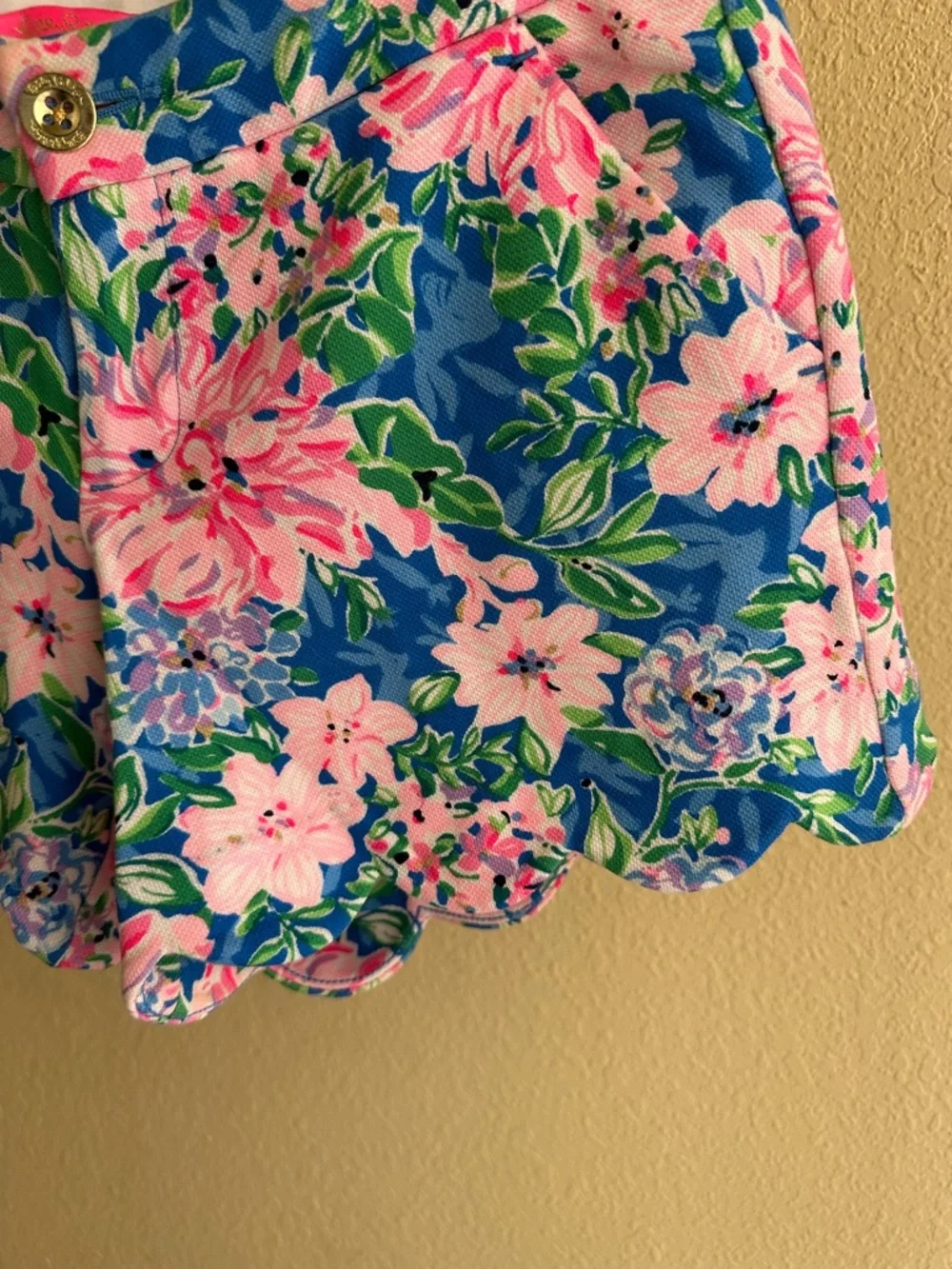 Lilly Pulitzer Pink & Blue Floral Scallop-Hem Shorts - Picture 5 of 9